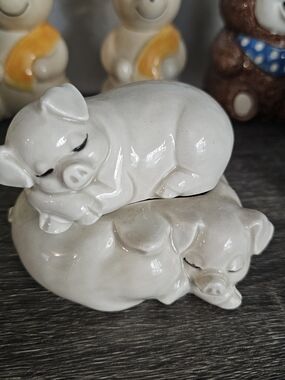 Fitz and Floyd Glossy White Sleeping Pig Figurine